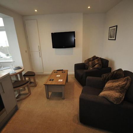 Surf View Apartment, Newquay Ньюки Экстерьер фото