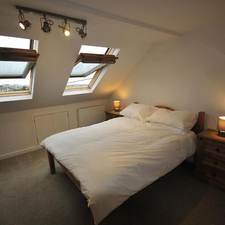 Surf View Apartment, Newquay Ньюки Экстерьер фото