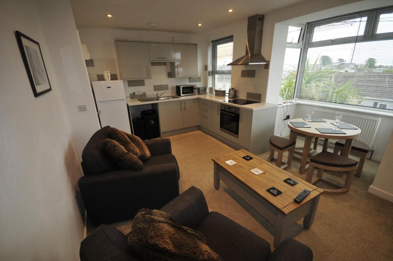 Surf View Apartment, Newquay Ньюки Экстерьер фото